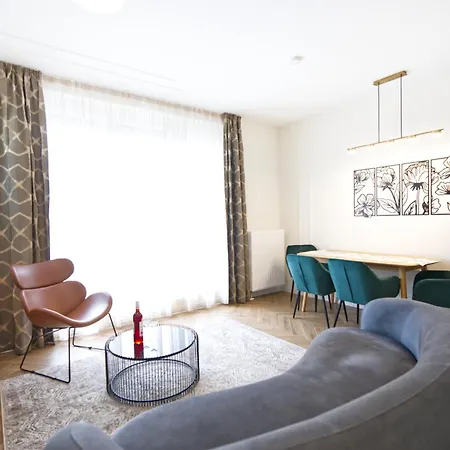 Lonyay Downtown By Firsthost