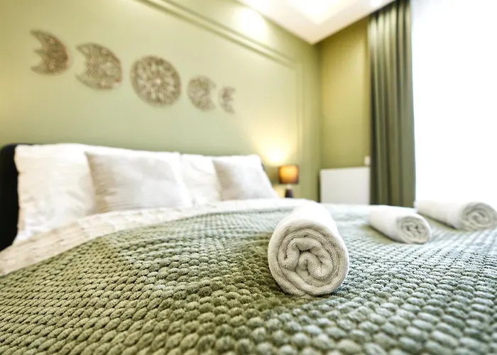 Lonyay Downtown By Firsthost * Budapesta