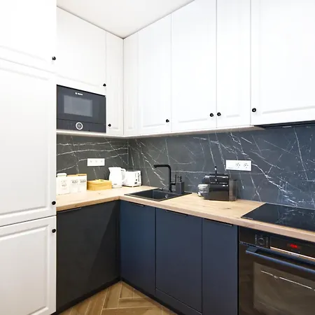 Lonyay Downtown By Firsthost Apartament