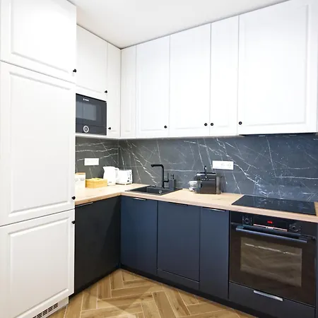 Lonyay Downtown By Firsthost Apartament