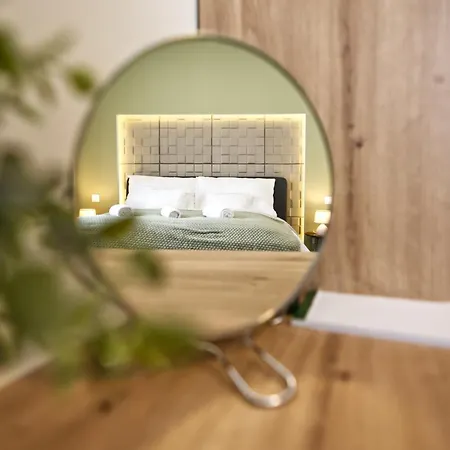 Lonyay Downtown By Firsthost